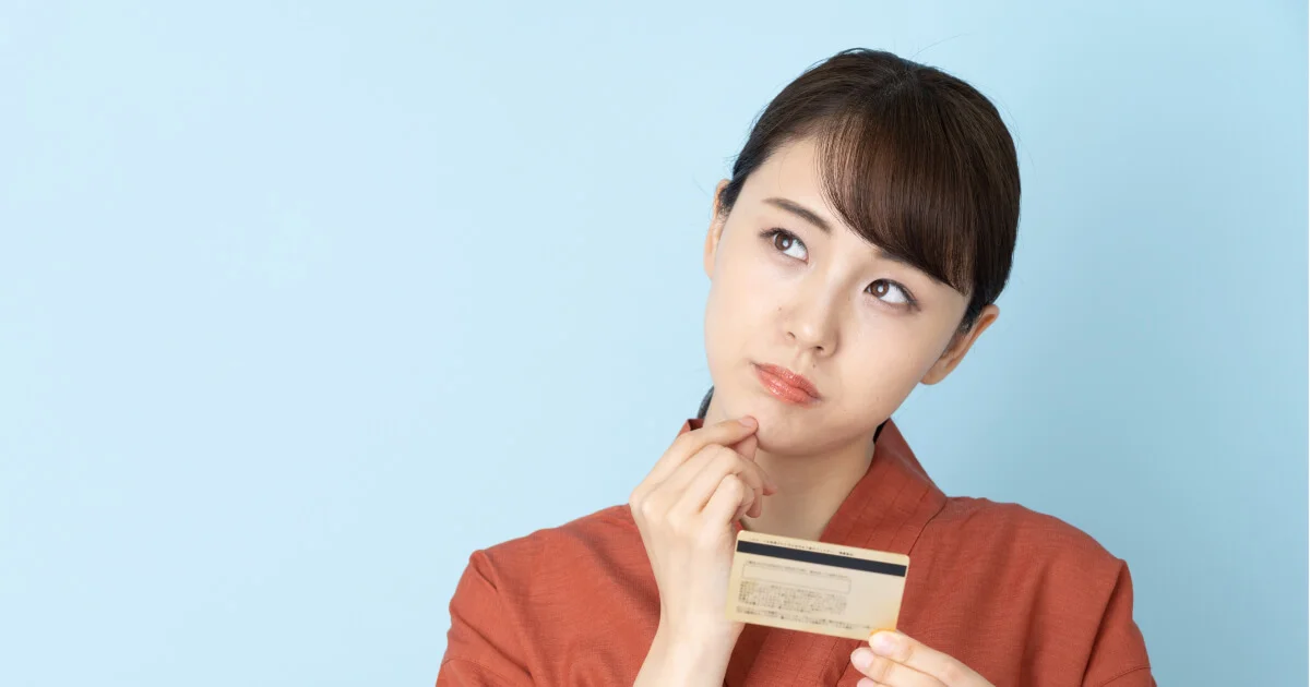 デビットカードのメリット・デメリットとは? みんなの銀行ならカードなしで使える!