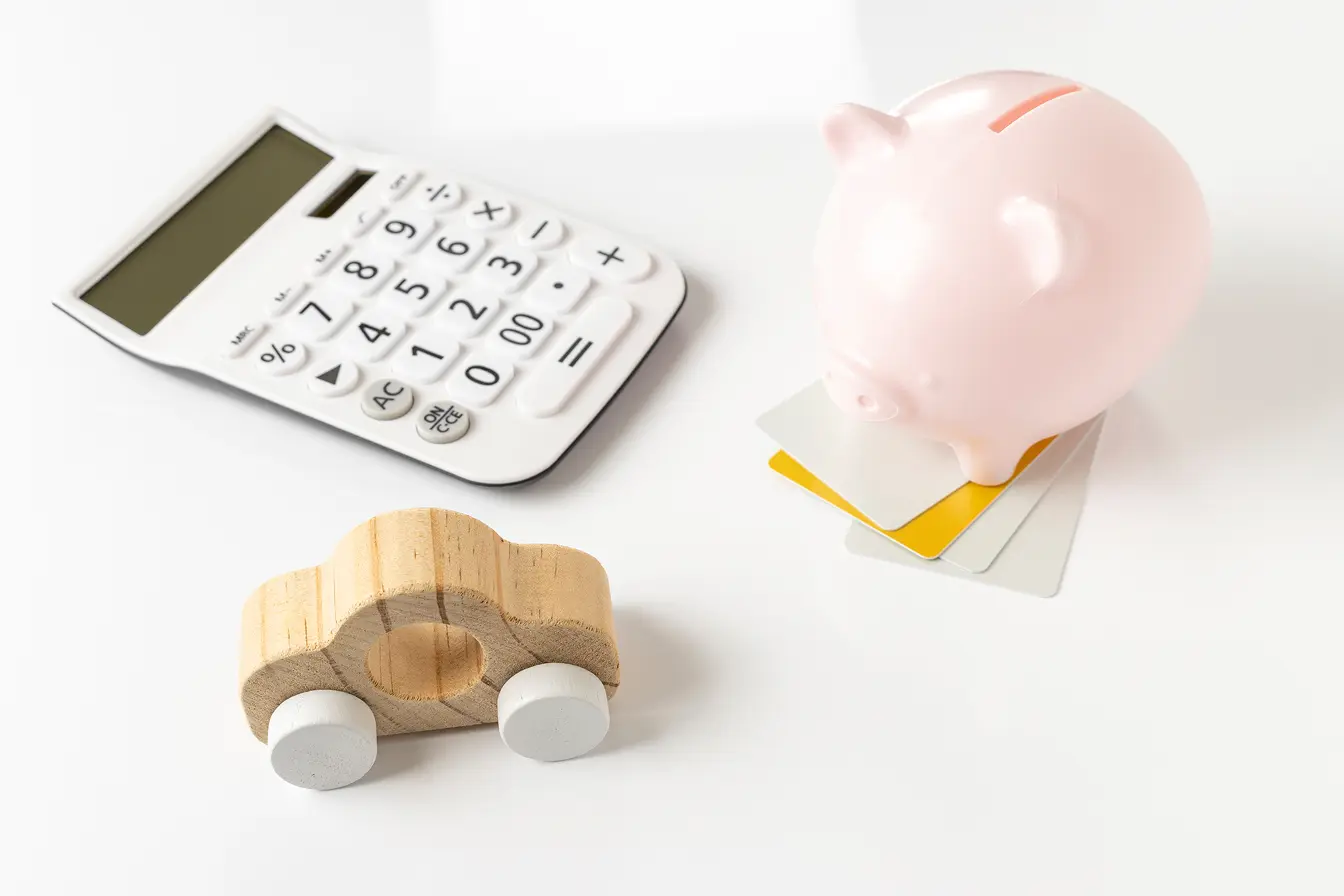 車の費用を支払うためにカードローンを選ぶ際の4つのポイント