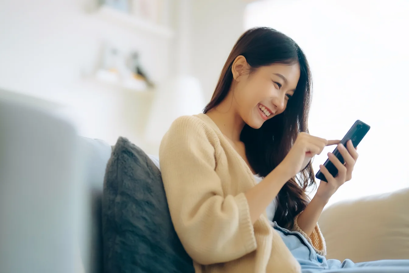 ことら送金は若い世代の人に適したサービス